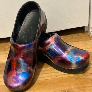 Dansko Women's Watercolor Patent Leather Professional Clog 39/9